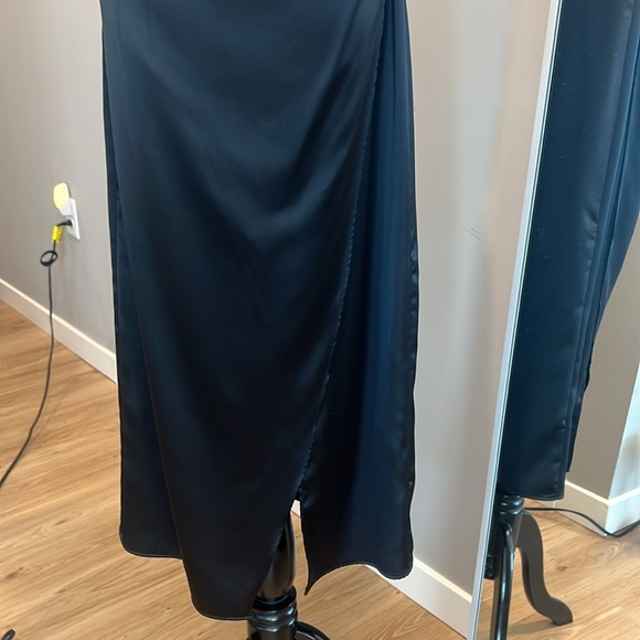 Sexy Zara black satin midi dress.  Never worn! - Picture 3 of 7